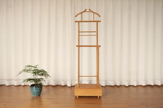 衣架花瓶白色窗帘客厅海报背景