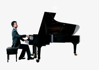 演奏钢琴的老师免抠