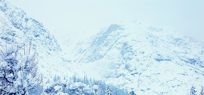 雪山背景高清