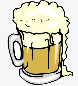 一杯冒泡的金黄色的酒免抠