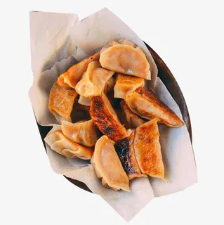 吸油纸上的锅贴素材免抠 吸油纸上的锅贴素材免抠