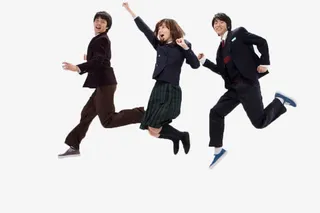 跳起来的大学生免抠