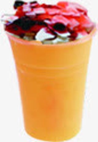 夏日饮品冰淇淋蛋筒免抠