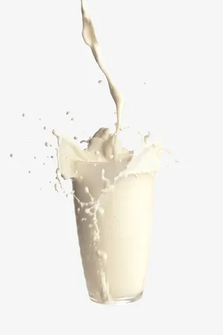 四溅洒落的牛奶免抠