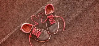 鞋子创意图高清