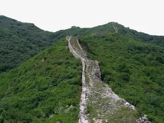 损毁的八达岭长城免抠