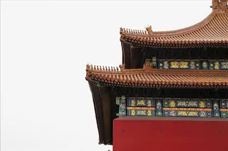 红色的墙面与屋檐角免抠