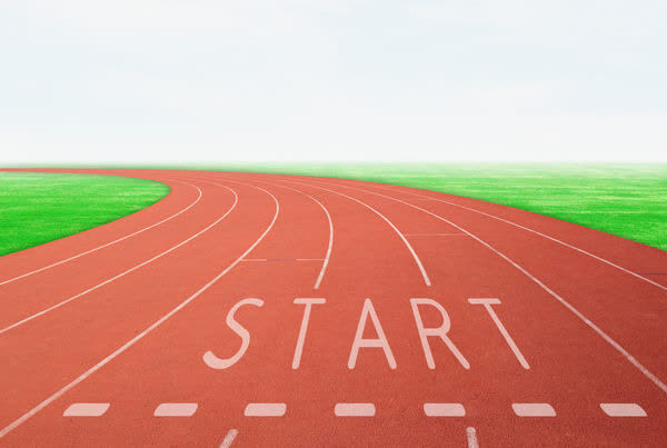 红色手绘跑道免抠