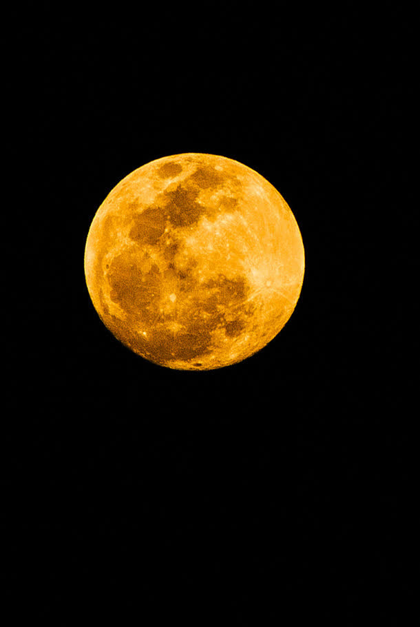 黑夜中的黄色月亮免抠