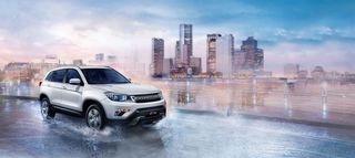 路虎汽车疾驰海报高清