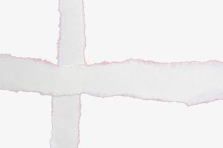 白色十字撒裂纸条免抠