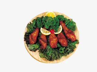 盘子里面的鸡腿免抠