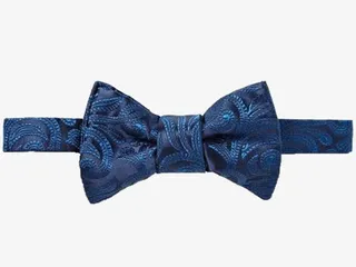 蓝色刺绣花纹丝绸免抠