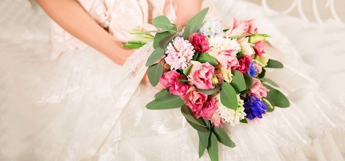 新娘手里的手捧花高清图片高清