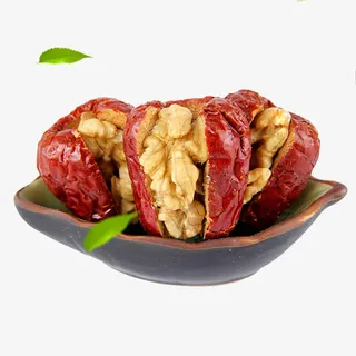 红枣夹核桃仁PNG图片免抠