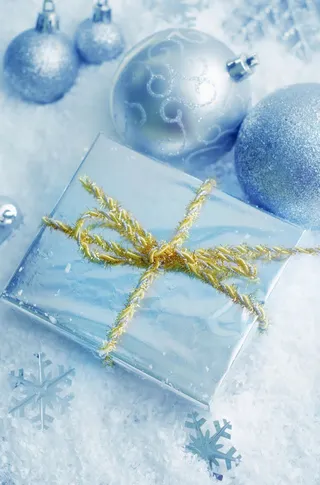 圣诞球与礼物免抠