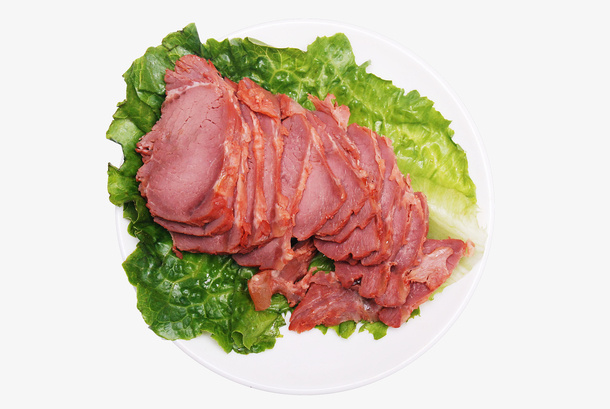 盘子上的盐水牛肉免抠