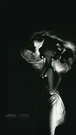 黑色炫酷PSD分层H5背景素材高清