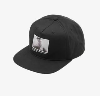 权志龙GD限量款时尚印花鸭舌帽免抠