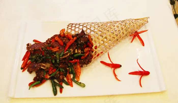 鲜椒牛仔骨图片
