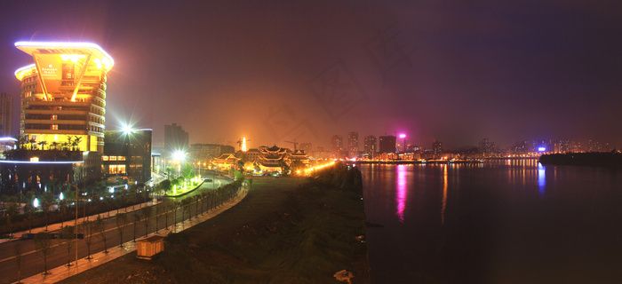 南滨夜景图片
