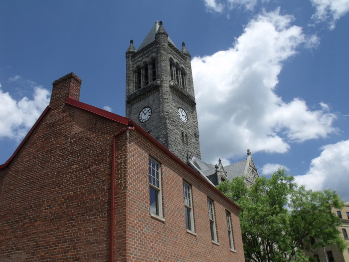 法院、*、建筑、建筑、地标、城市、历史、建筑设计