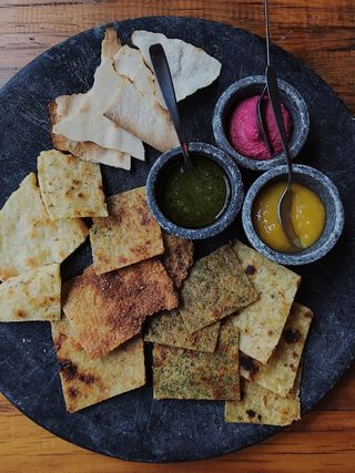 面包，食物，意大利比比，电视。lúcia albertina soares quadros，巴西，饼干，地毯，煎饼