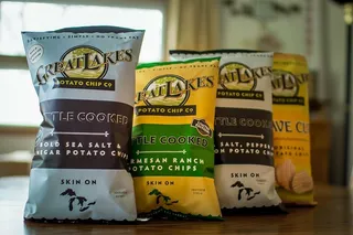 薯片，薯片，零食，午餐，薯片，盐，薯片，食物