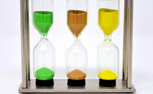 沙漏、时间、沙子、瞬变、耗尽、时间量、瞬变、分钟 沙漏、时间、沙子、瞬变、耗尽、时间量、瞬变、分钟