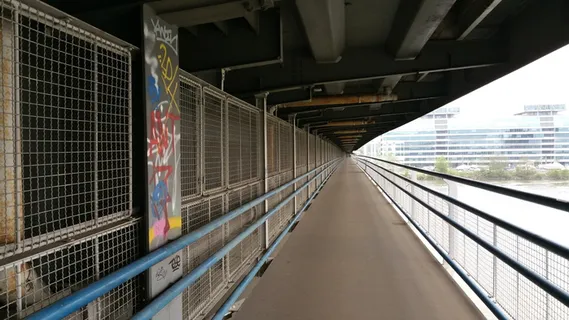 客场、桥梁、混凝土、涂鸦、维也纳、多瑙河、步行、过渡 客场、桥梁、混凝土、涂鸦、维也纳、多瑙河、步行、过渡