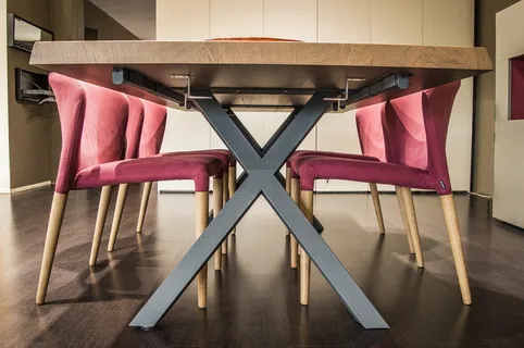 棕色和粉色、木制、5件套、5件套餐饮、套装、建筑、设计、室内设计