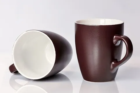 两个,黑白,陶瓷,杯子,白色,表面,咖啡杯,t 两个,黑白,陶瓷,杯子,白色,表面,咖啡杯,t