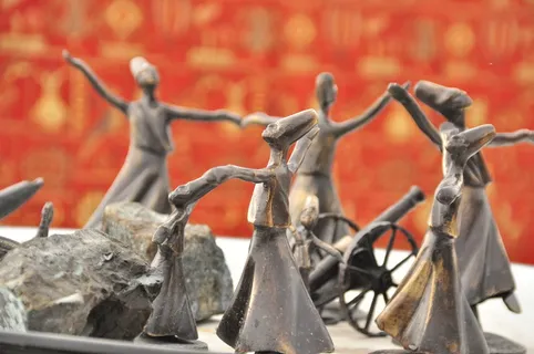 旋转，旋转的苦行僧，土耳其，苏菲主义，关注前景，天，没有人，金属