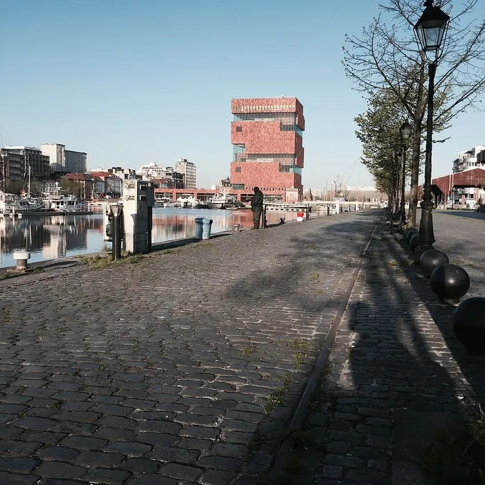 建筑外观、建筑、建筑结构、城市、天空、街道、自然、建筑