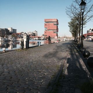 建筑外观、建筑、建筑结构、城市、天空、街道、自然、建筑