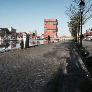 建筑外观、建筑、建筑结构、城市、天空、街道、自然、建筑