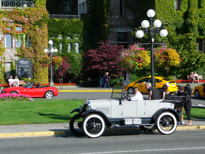 oldsmobile、old timer、car、white、vehicle、automobile、运输方式、运输