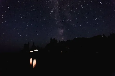 房屋,拍摄,星夜,自然,风景,黑暗,夜晚,倒影 房屋,拍摄,星夜,自然,风景,黑暗,夜晚,倒影