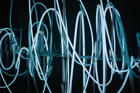 夜晚、电线、灯光、电力、连接、技术、通信、摄影棚拍摄