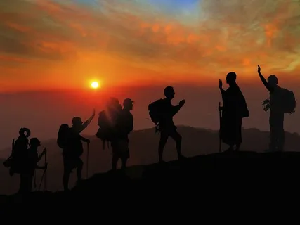 剪影,人,登山,登山,日落,徒步旅行,问候,纳马斯特 剪影,人,登山,登山,日落,徒步旅行,问候,纳马斯特