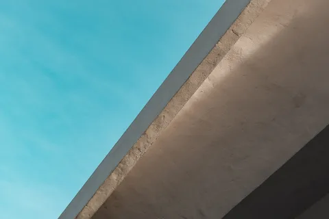 建筑，建筑物，窗户，天窗，三角形，混凝土，柱子，柱子