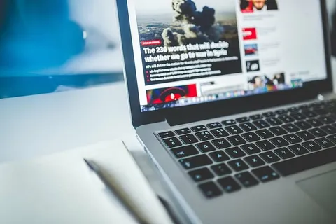 打开macbook pro,打开,macbook,pro,附近,学习,学校,工作 打开macbook pro,打开,macbook,pro,附近,学习,学校,工作