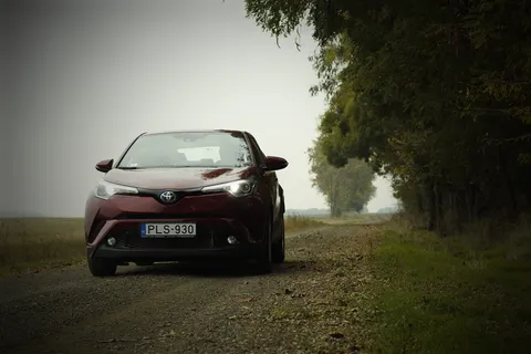 丰田、c-hr、混合动力、运输方式、运输、工厂、汽车、机动车 丰田、c-hr、混合动力、运输方式、运输、工厂、汽车、机动车