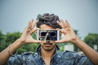 人，手持，白色，安卓智能手机，骷髅，男人，万圣节，死亡