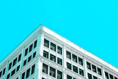 拥有完美蓝天的建筑