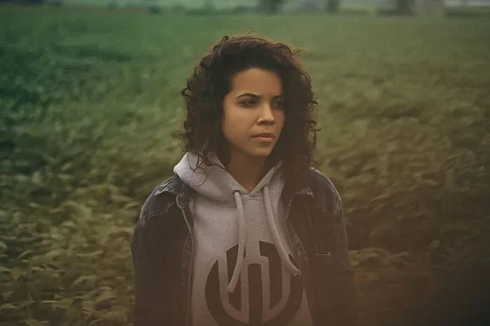 美丽、时尚、女孩、连帽衫、户外、女性、年轻人、一人