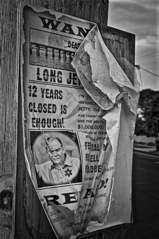 海报、广告、广告牌、展示、促销、宣传、文字、纸张