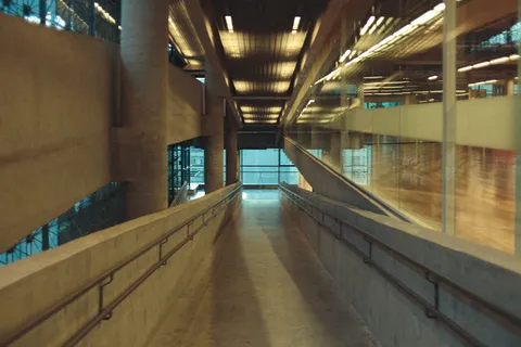 建筑物之间的通道