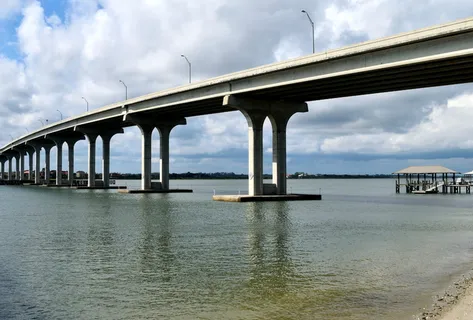 桥梁跨度,河流,结构,建筑,佛罗里达州维拉诺海滩,桥梁,跨度 桥梁跨度,河流,结构,建筑,佛罗里达州维拉诺海滩,桥梁,跨度