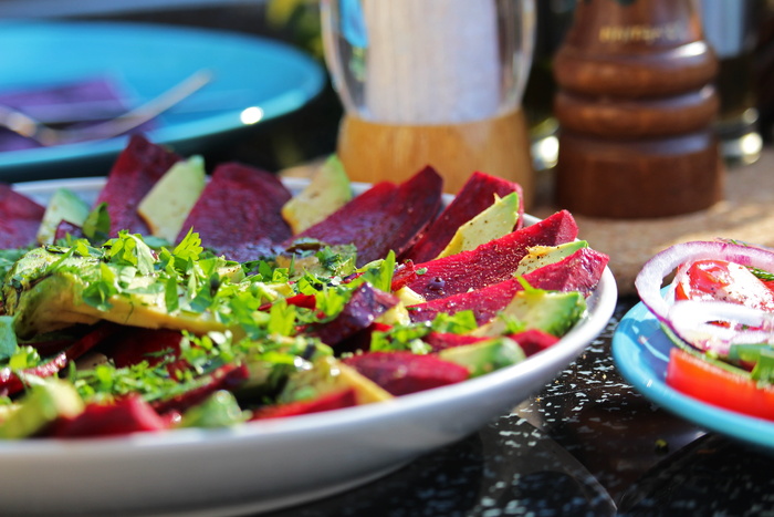 甜菜根，carpaccio，甜菜根carpaccio，沙拉，鳄梨，健康，食品，蔬菜